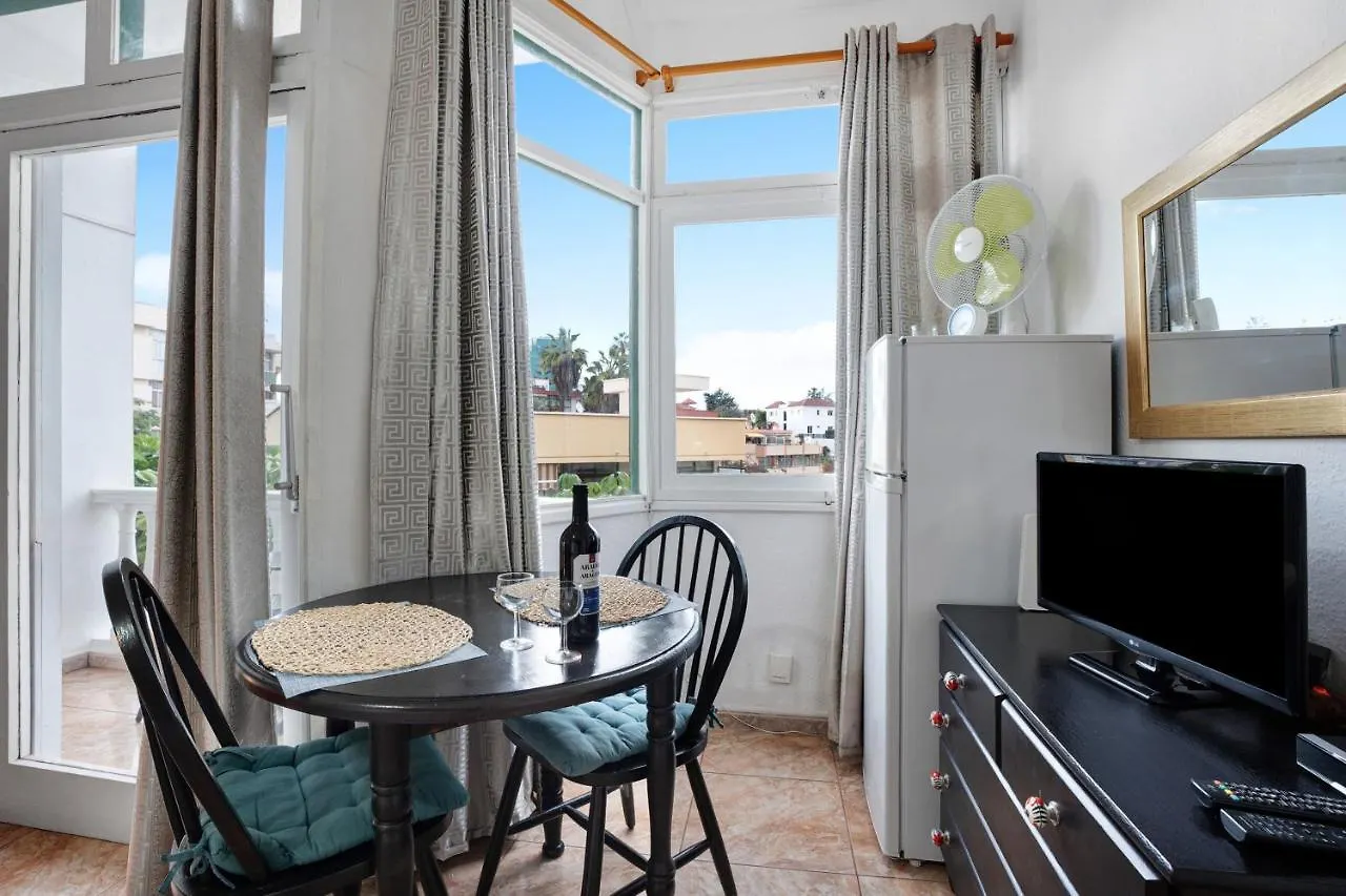 Apartamento Bungue Vistas Al Parque Apartment Puerto de la Cruz   Puerto de la Cruz (Tenerife)